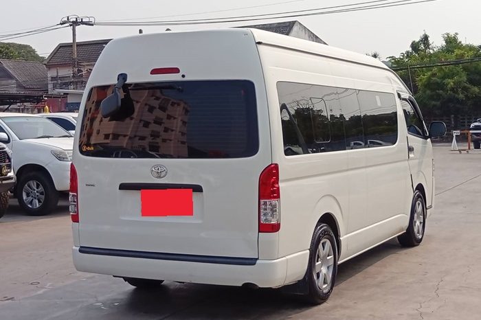 TOYOTA 2WD 2019 3.0 AT COMMUTER WHITE  7322 full