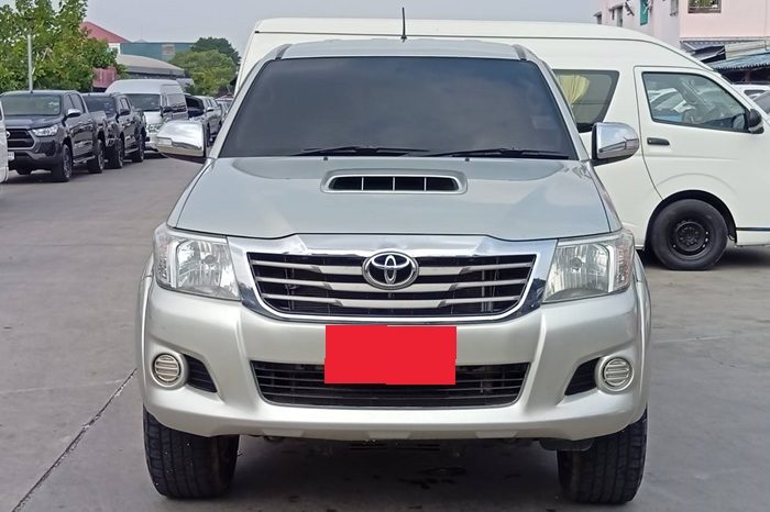 VIGO 4WD 2014 2.5E MT DOUBLE CAB SILVER  3318 full