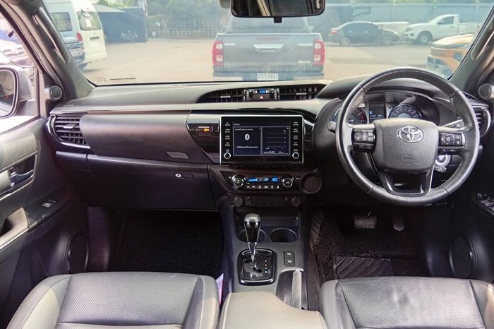 ROCCO PRE 2021 2.4G AT DOUBLE CAB BLACK  9585 full