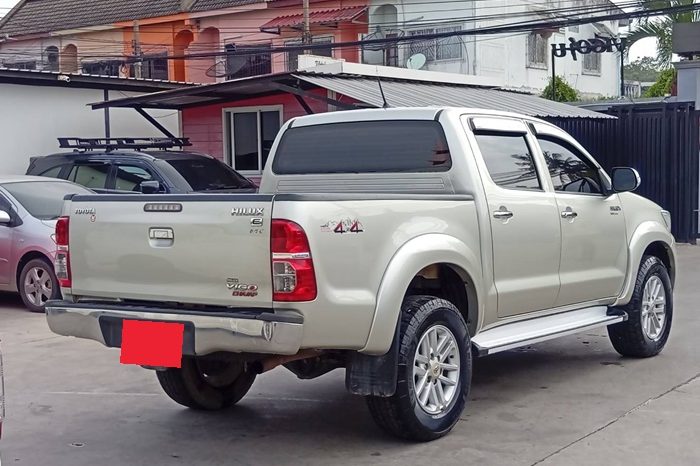 VIGO 4WD 2014 2.5E MT DOUBLE CAB SILVER  3318 full