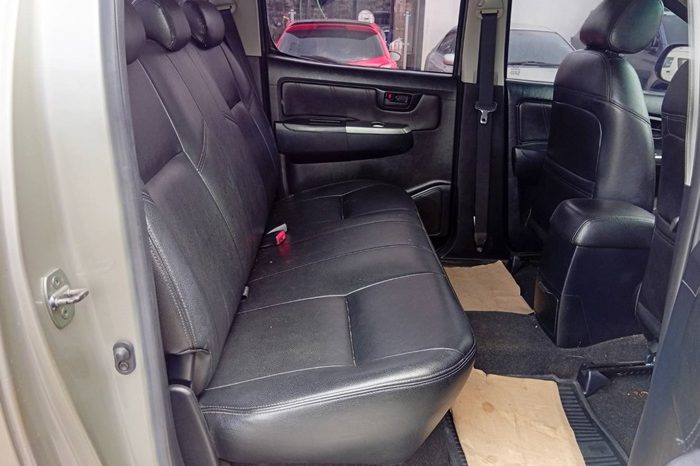 VIGO 4WD 2014 2.5E MT DOUBLE CAB SILVER  3318 full