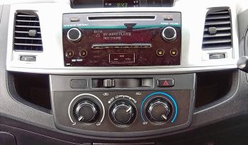 VIGO 4WD 2014 2.5E MT DOUBLE CAB SILVER  3318 full