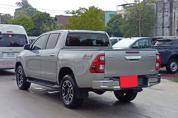 REVO 4WD 2021 2.4 MID MT DOUBLE CAB SILVER  4934 full