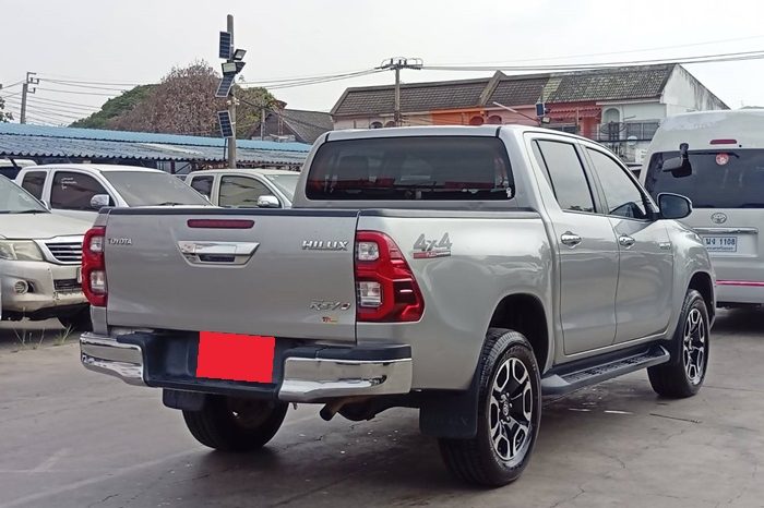 REVO 4WD 2021 2.4 MID MT DOUBLE CAB SILVER  4934 full