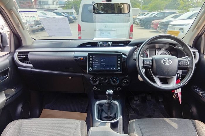 REVO 4WD 2021 2.4 MID MT DOUBLE CAB SILVER  4934 full