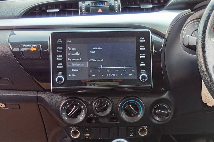 REVO 4WD 2021 2.4 MID MT DOUBLE CAB SILVER  4934 full