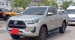 REVO PRE 2022 2.4 ENTRY AT DOUBLE CAB SILVER  4139