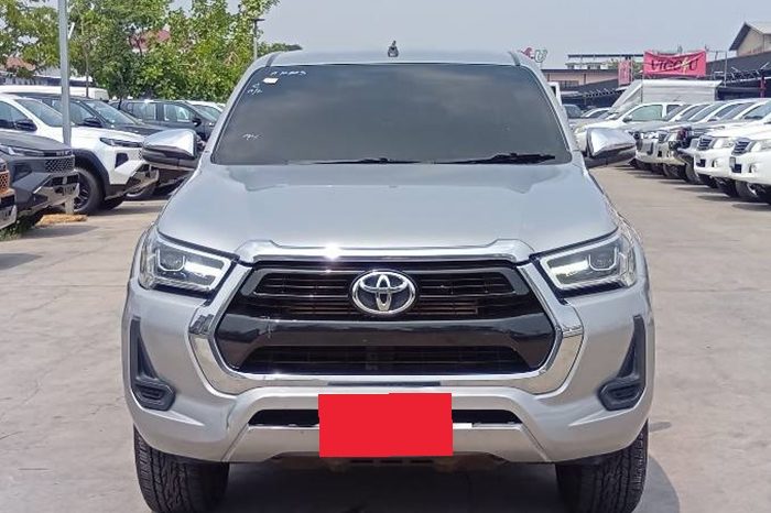 REVO PRE 2022 2.4 ENTRY AT DOUBLE CAB SILVER  4139 full