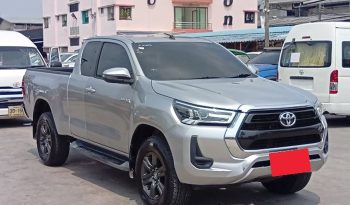 REVO PRE 2022 2.4 ENTRY AT DOUBLE CAB SILVER  4139 full