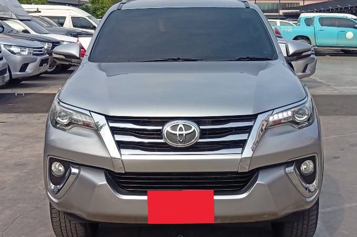 TOYOTA 4WD 2017 2.8V AT FORTUNER SILVER  8388 full