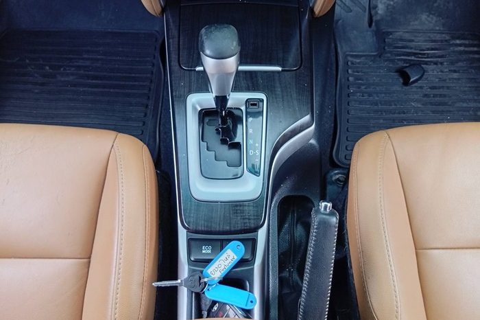 TOYOTA 4WD 2017 2.8V AT FORTUNER SILVER  8388 full