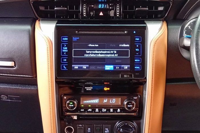 TOYOTA 4WD 2017 2.8V AT FORTUNER SILVER  8388 full