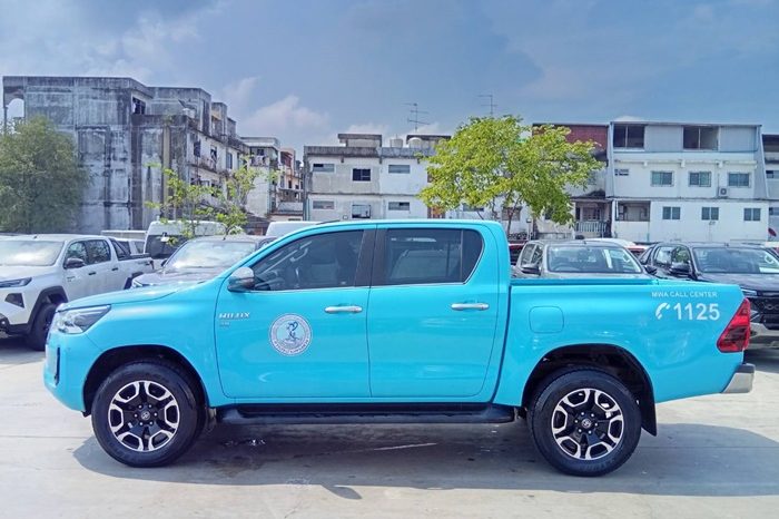 REVO 4WD 2020 2.8 HIGHT AT DOUBLE CAB BLUE  7871 full