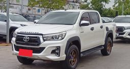 REVO PRE 2019 2.4G AT DOUBLE CAB WHITE  638