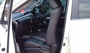 REVO PRE 2019 2.4G AT DOUBLE CAB WHITE  638 full