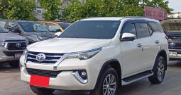 TOYOTA 4WD 2018 2.4V AT FORTUNER WHITE  4132