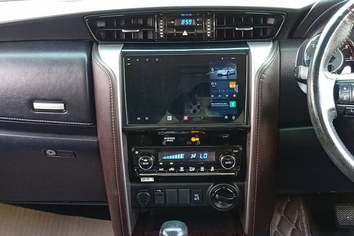 TOYOTA 4WD 2018 2.4V AT FORTUNER WHITE  4132 full