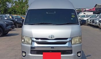 TOYOTA 2WD 2017 3.0 MT COMMUTER SILVER  2143 full