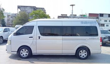 TOYOTA 2WD 2017 3.0 MT COMMUTER SILVER  2143 full