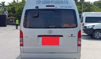 TOYOTA 2WD 2017 3.0 MT COMMUTER SILVER  2143 full