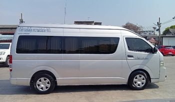 TOYOTA 2WD 2017 3.0 MT COMMUTER SILVER  2143 full