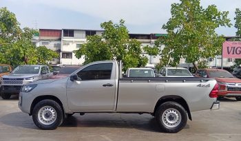 REVO 4WD 2021 2.8 ENTRY MT STANDARD SILVER  4761 full