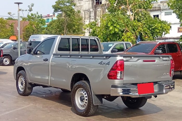 REVO 4WD 2021 2.8 ENTRY MT STANDARD SILVER  4761 full