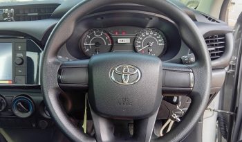 REVO 4WD 2021 2.8 ENTRY MT STANDARD SILVER  4761 full