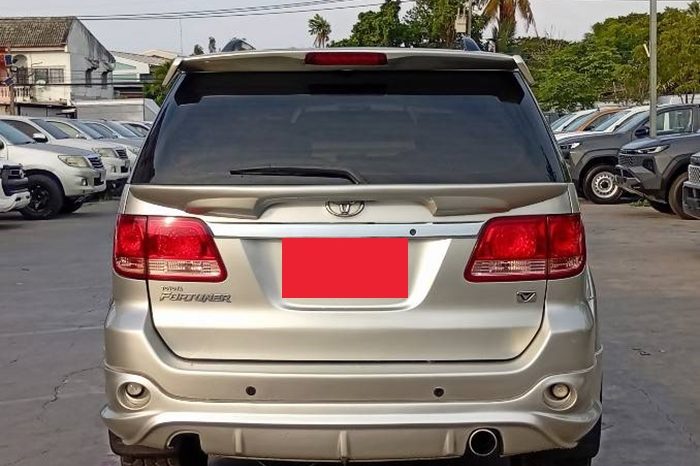 TOYOTA 4WD 2007 3.0V AT FORTUNER SILVER  7427 full