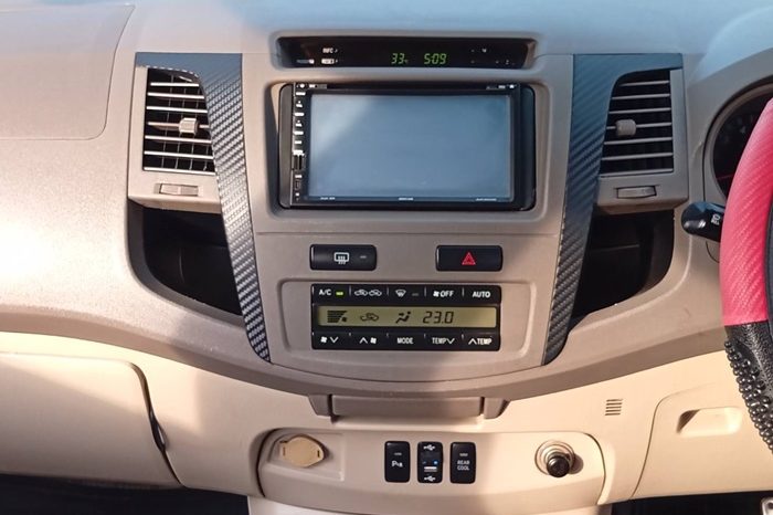 TOYOTA 4WD 2007 3.0V AT FORTUNER SILVER  7427 full