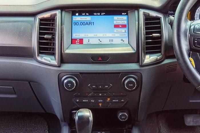 FORD 4WD 2017 3.2 AT DOUBLE CAB WHITE  7416 full