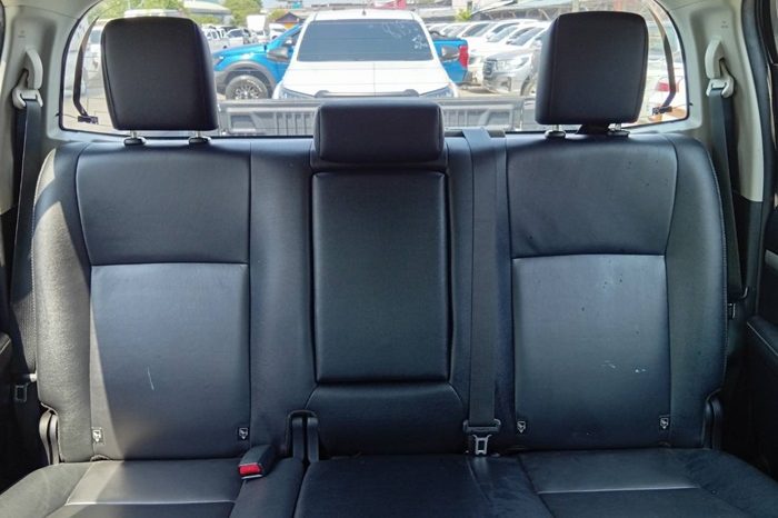 REVO 4WD 2019 2.8G MT DOUBLE CAB SILVER  9138 full