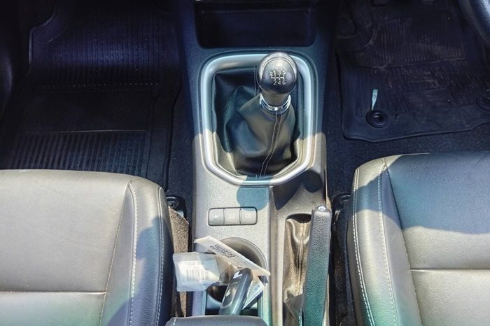 REVO 4WD 2019 2.8G MT DOUBLE CAB SILVER  9138 full