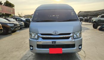 TOYOTA 2WD 2019 3.0 AT COMMUTER SILVER  4619 full