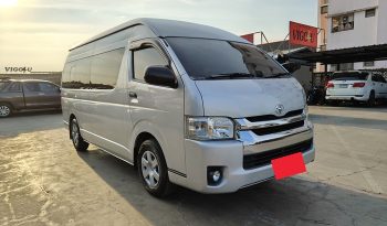 TOYOTA 2WD 2019 3.0 AT COMMUTER SILVER  4619 full