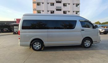TOYOTA 2WD 2019 3.0 AT COMMUTER SILVER  4619 full
