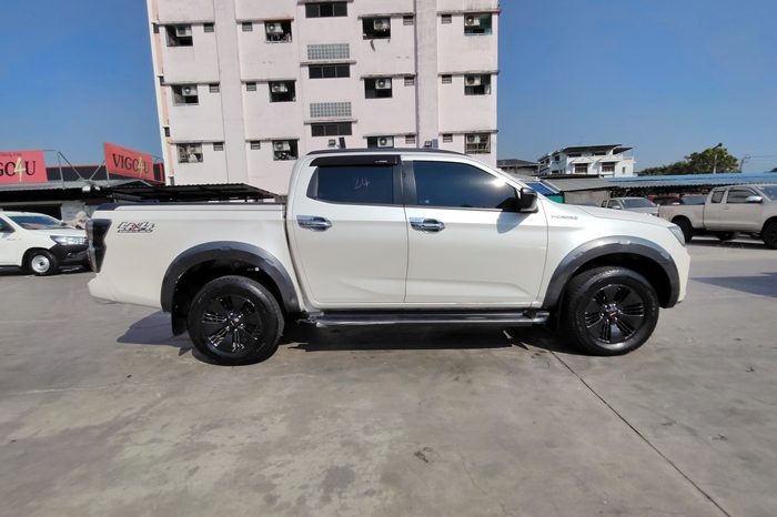 ISUZU 4WD 2021 3.0 AT DOUBLE CAB WHITE  3426 full