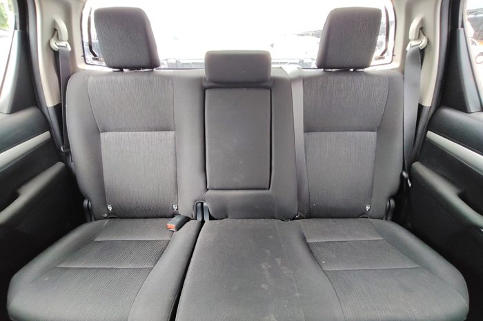 REVO PRE 2022 2.4 ENTRY AT DOUBLE CAB DARK GREY  8597 full