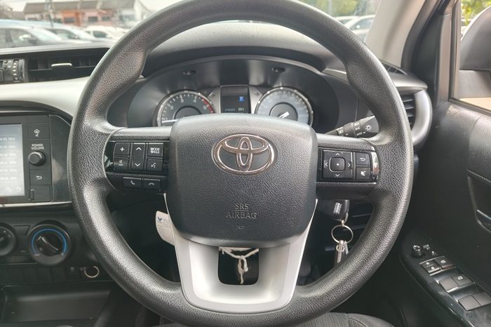 REVO PRE 2022 2.4 ENTRY AT DOUBLE CAB DARK GREY  8597 full