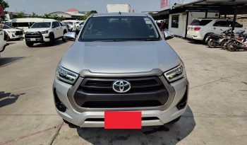 REVO 4WD 2021 2.4 MID MT DOUBLE CAB SILVER 8738 full