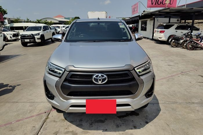 REVO 4WD 2021 2.4 MID MT DOUBLE CAB SILVER 8738 full