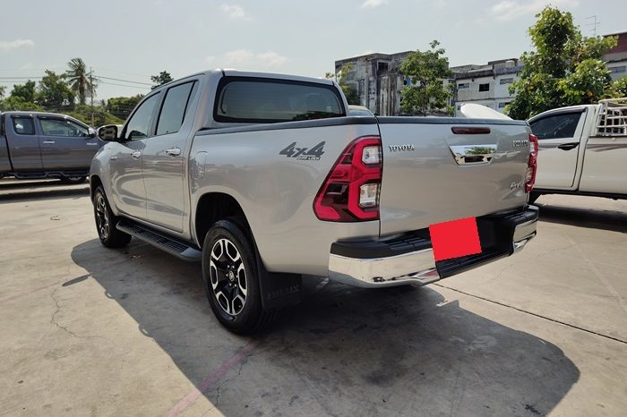 REVO 4WD 2021 2.4 MID MT DOUBLE CAB SILVER 8738 full