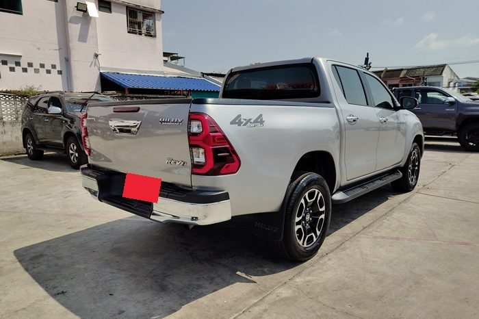 REVO 4WD 2021 2.4 MID MT DOUBLE CAB SILVER 8738 full