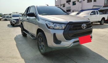 REVO 4WD 2023 2.8 ENTRY AT STANDARD SILVER  7927 full