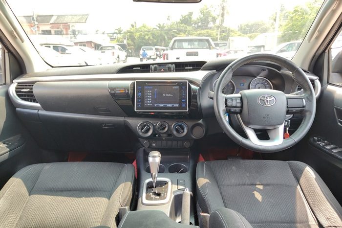 REVO PRE 2019 2.4E AT DOUBLE CAB BLACK  2771 full