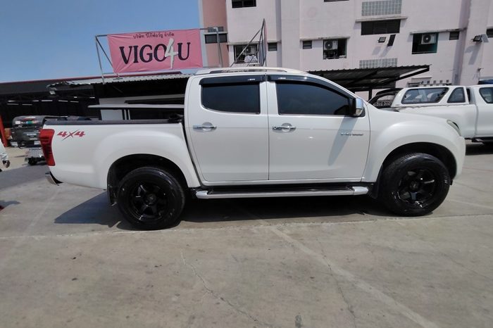 ISUZU 4WD 2015 3.0 AT DOUBLE CAB WHITE  8022 full