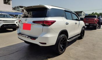 TOYOTA 2WD 2016 2.8V AT FORTUNER WHITE  3368 full