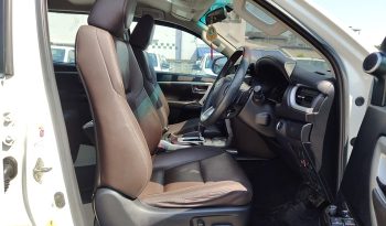 TOYOTA 2WD 2016 2.8V AT FORTUNER WHITE  3368 full
