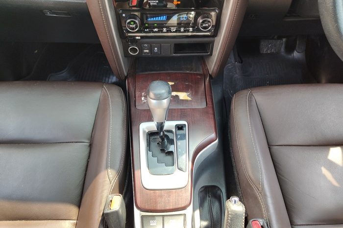 TOYOTA 2WD 2016 2.8V AT FORTUNER WHITE  3368 full