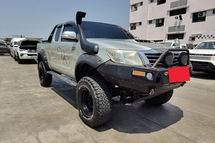 VIGO 4WD 2012 3.0G MT SMART CAB SILVER  843 full